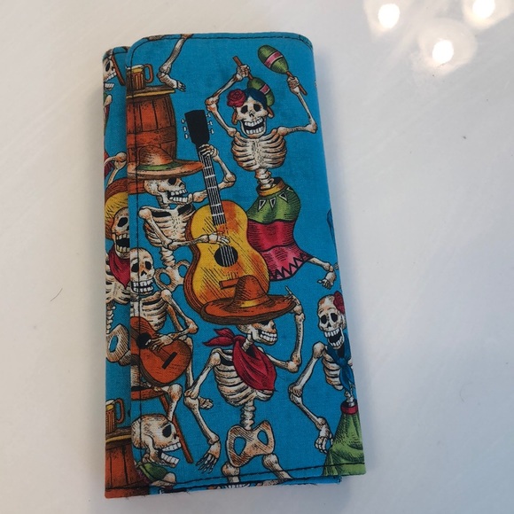 Wallet - Picture 1 of 2